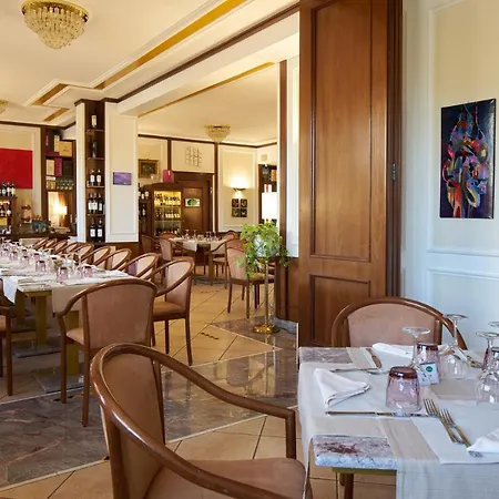Civita Hotel 3*