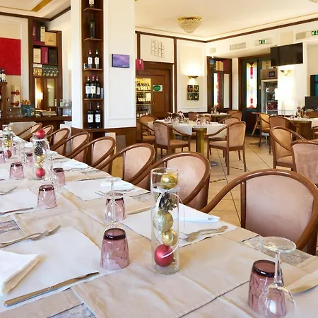 Civita Hotel 3*