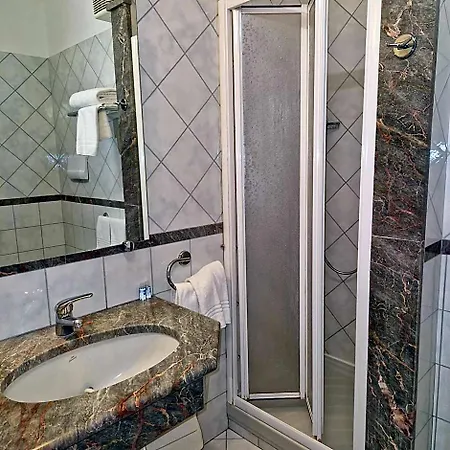Civita Hotel 3*